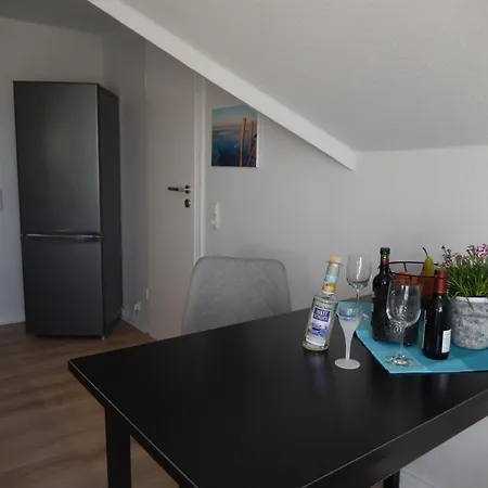 Karen&lemmi Risum-Lindholm