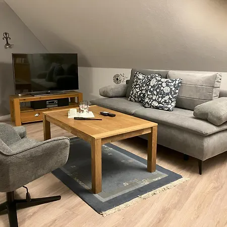 Karen&lemmi * Risum-Lindholm